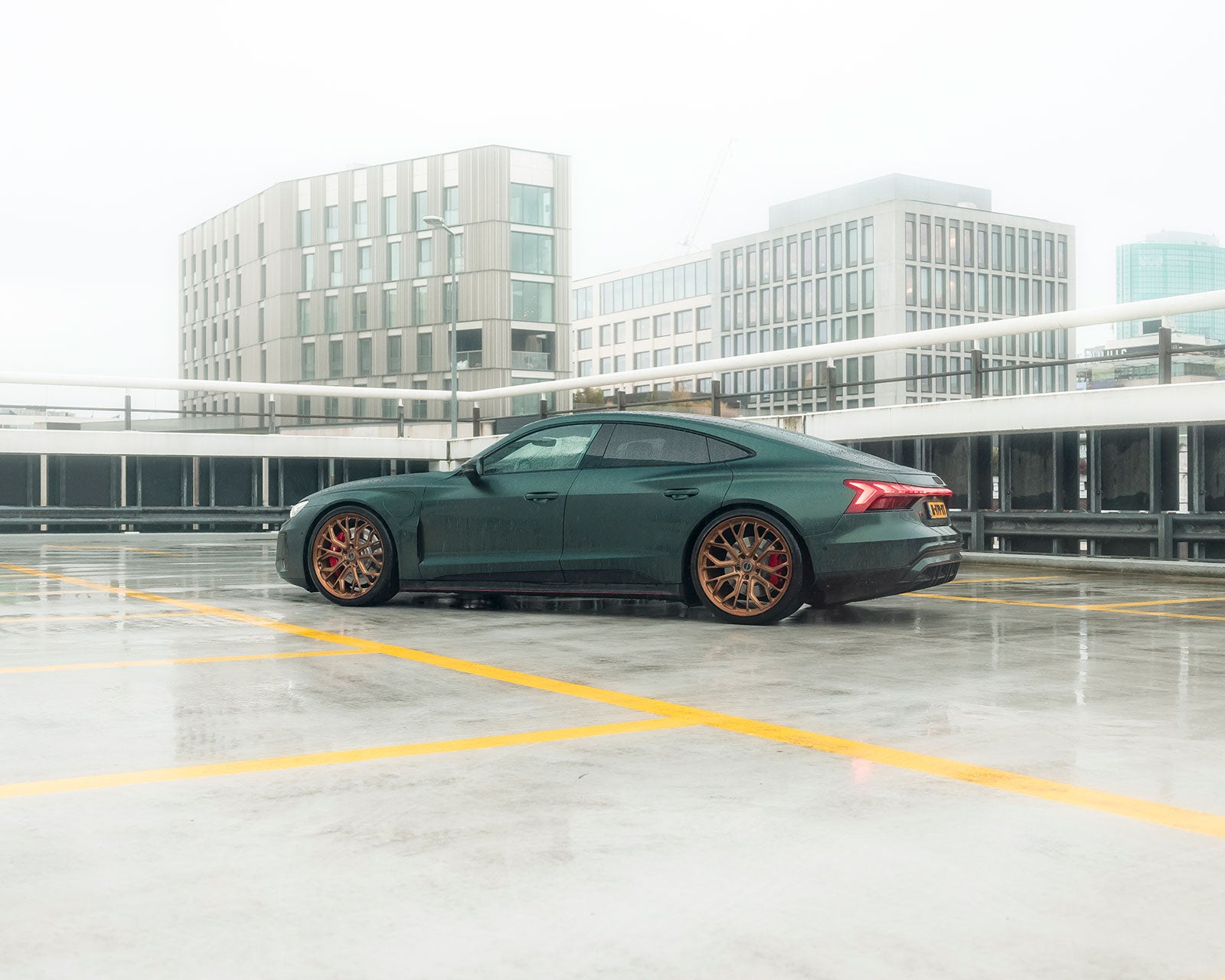 Audi RS e-tron GT with 22 inch wheels