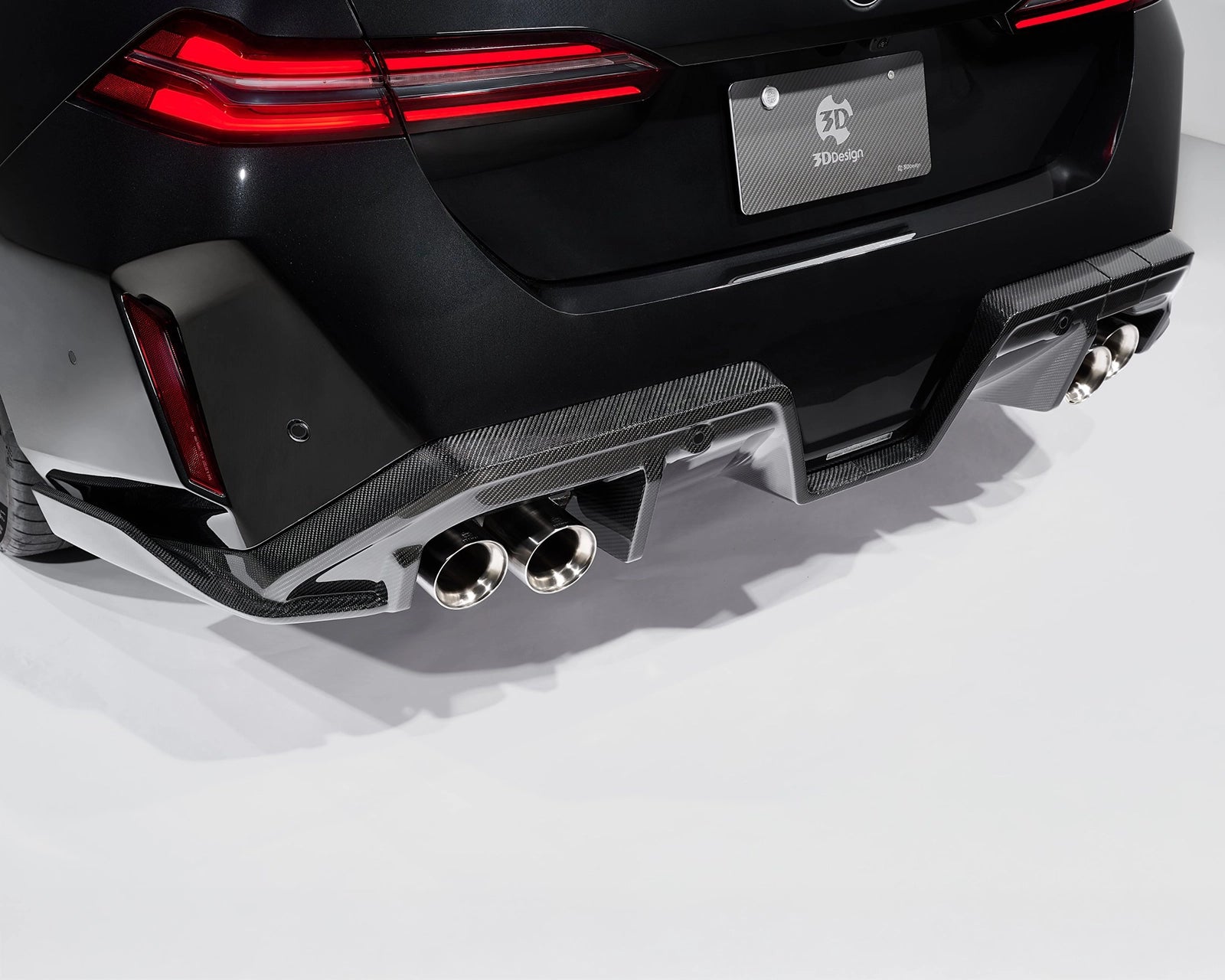 3DDesign rear diffuser installed on BMW M5 G99