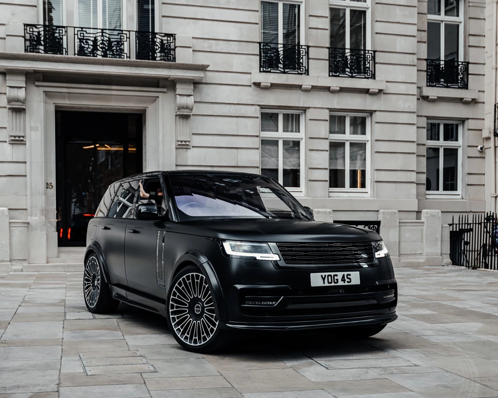 Range rover l460 lowered Brixton Forged LX01 Luxury Series