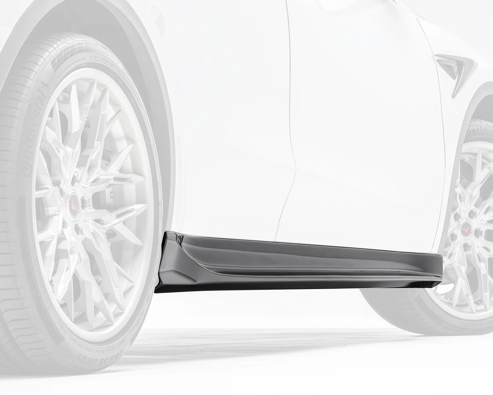 Vorsteiner Tesla Model Y carbon Side skirts