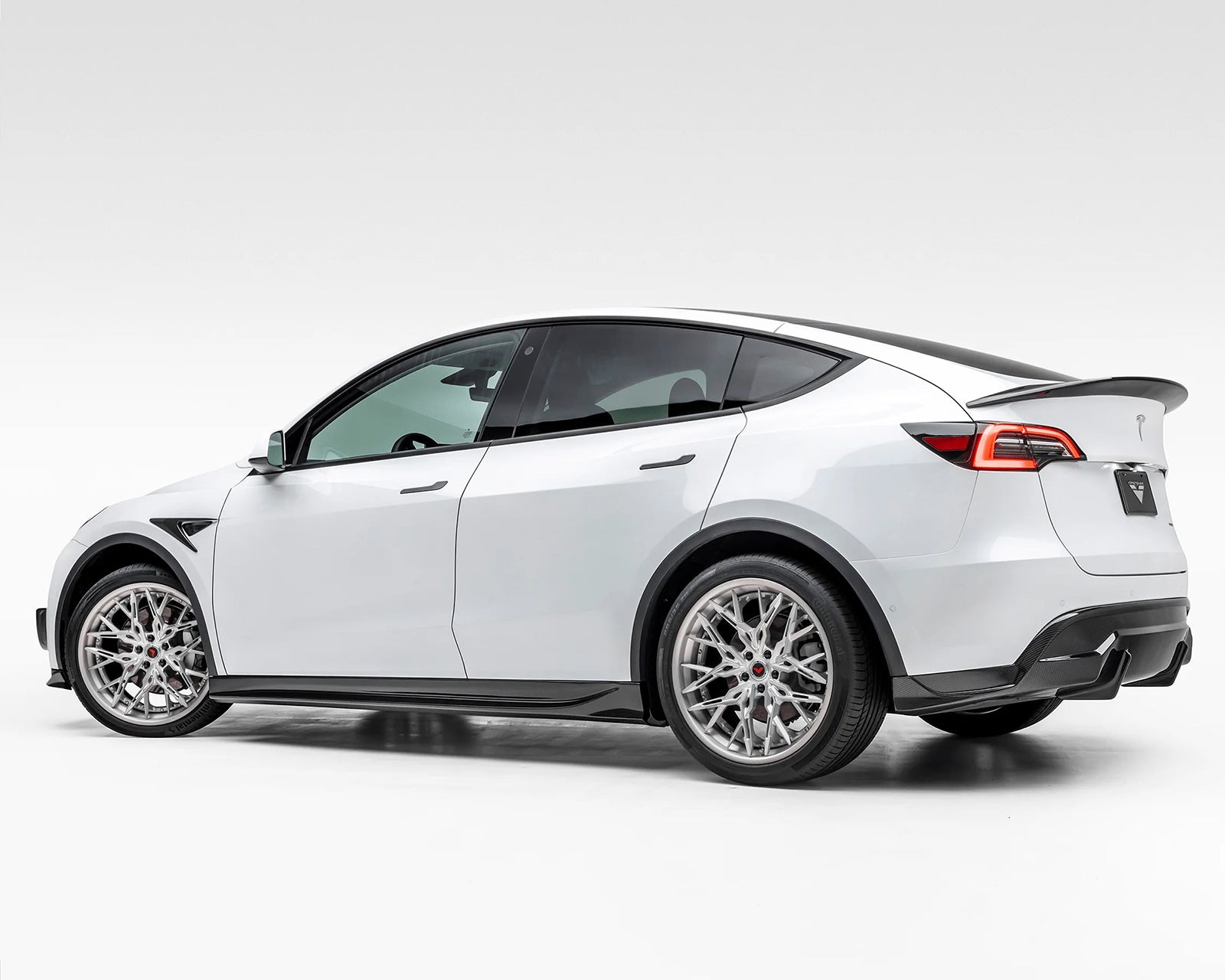 sideview Vorsteiner Tesla Model Y Side skirts