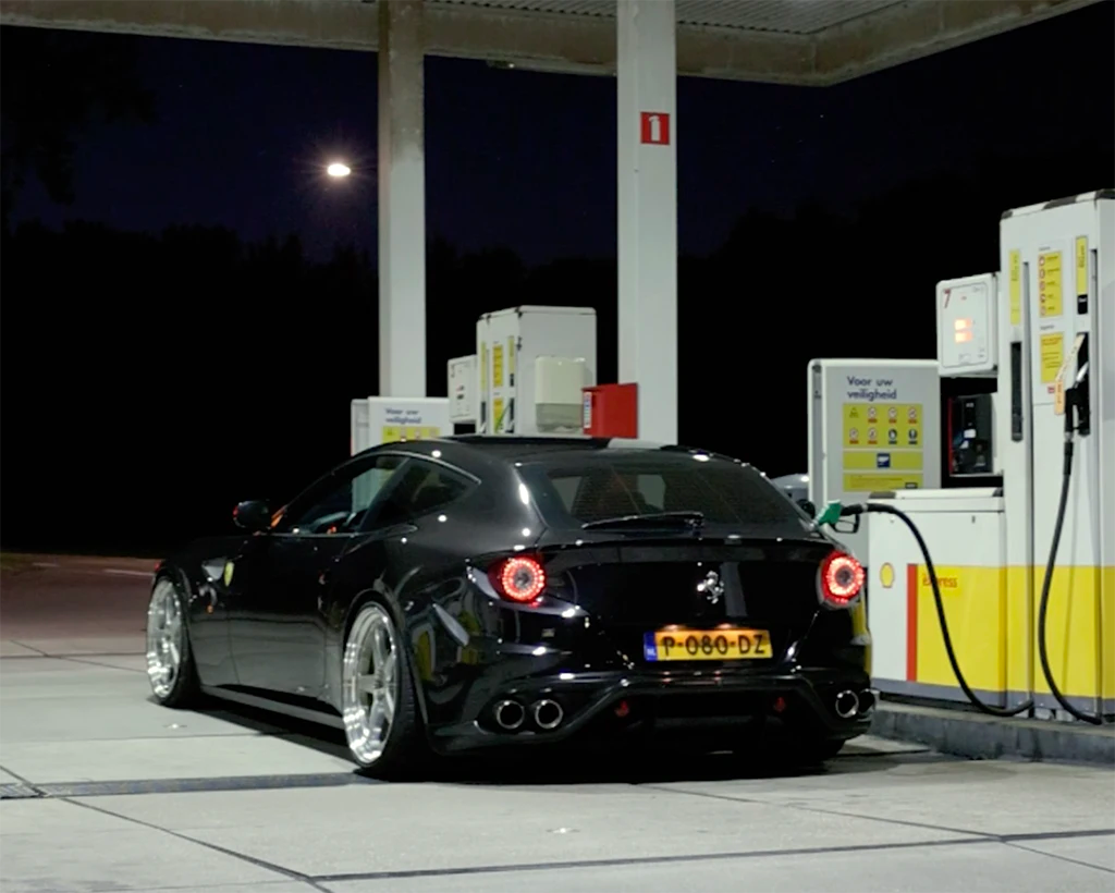 ferrari ff ipe exhaust.webp?v=