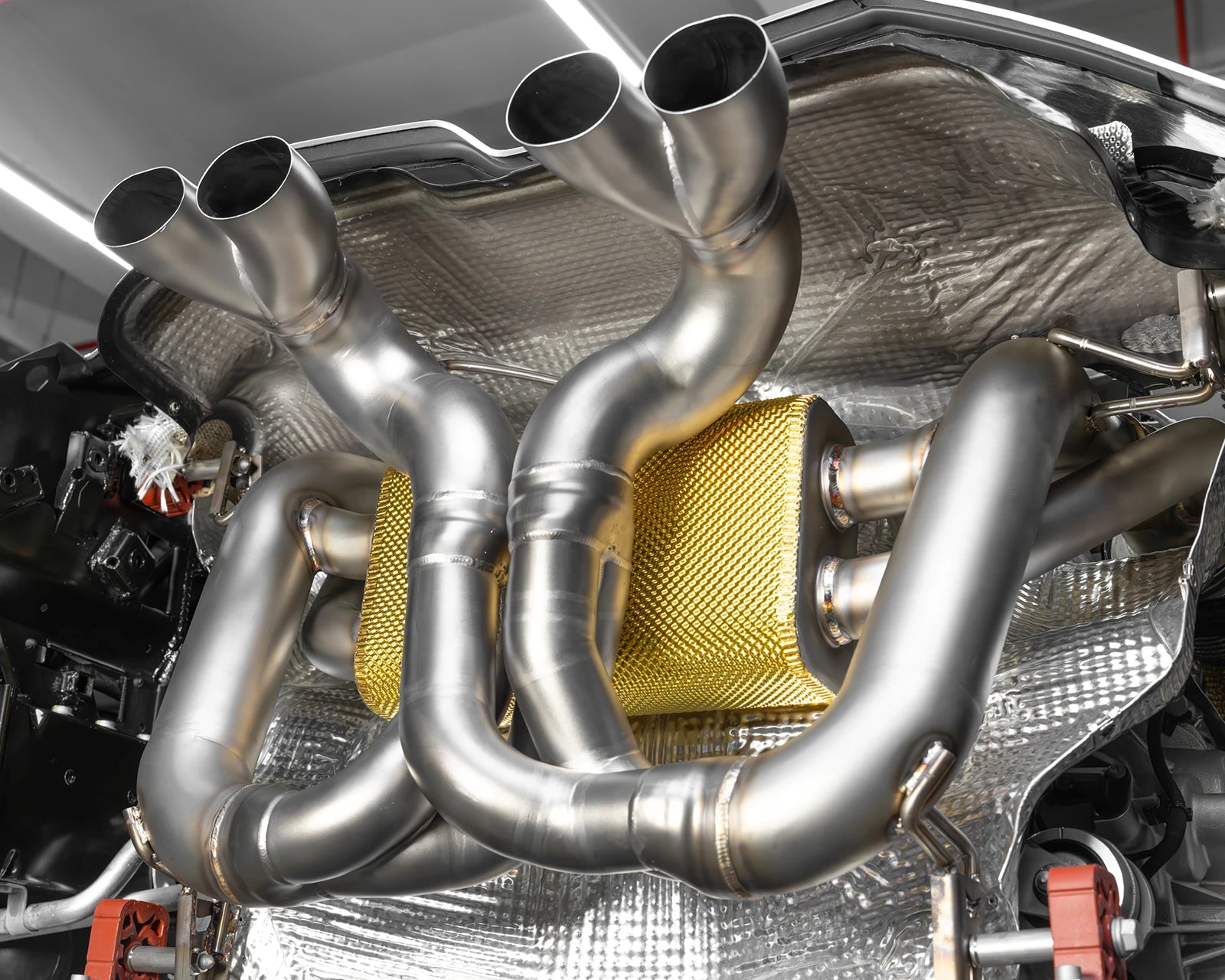 ipe exhaust muffler lamborghini revuelto