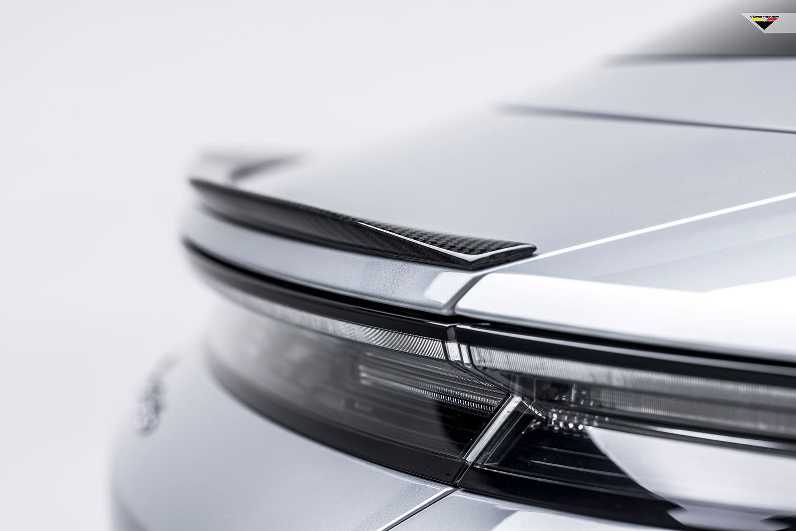 Vorsteiner carbon spoiler Porsche Taycan turbo s
