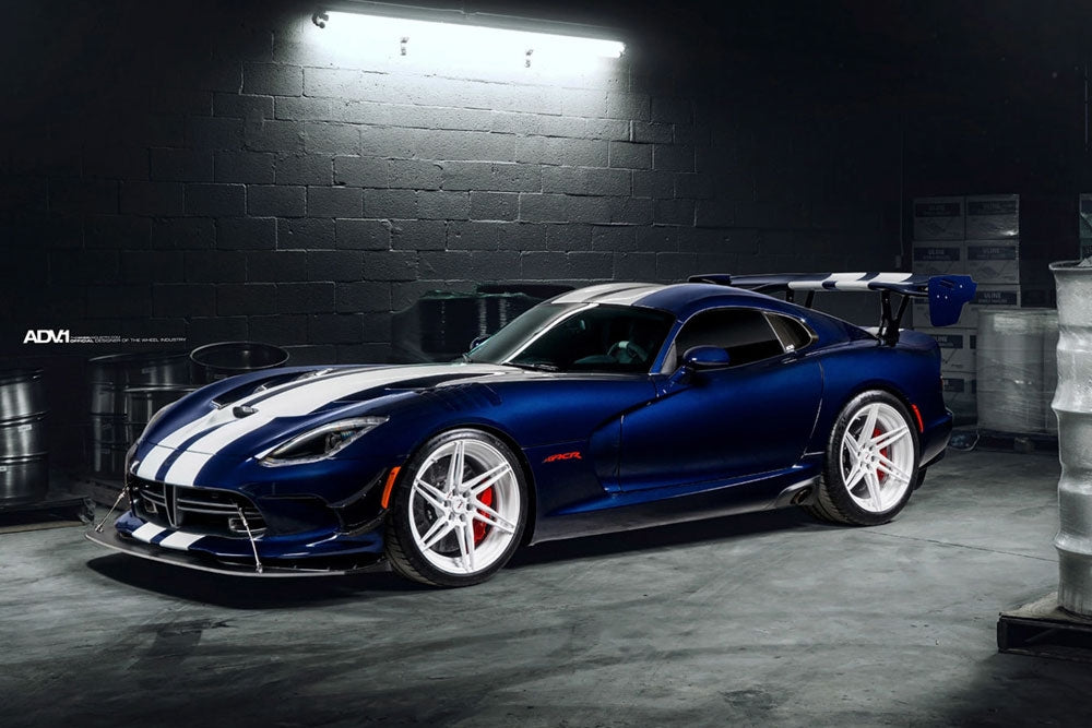 adv06r m v2 cs series 3 dodge viper acr