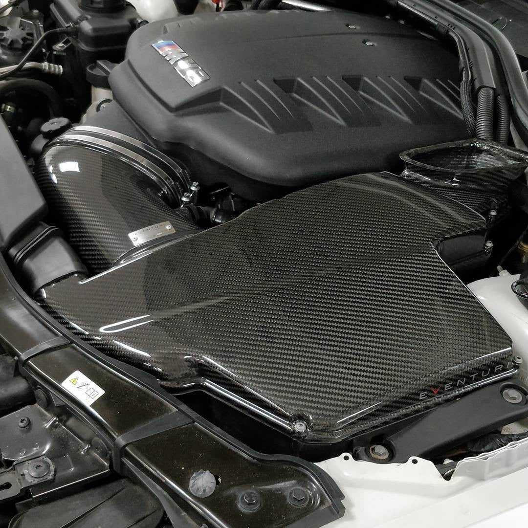 eventuri carbon airbox cover bmw E90 M3 and E92 M3.