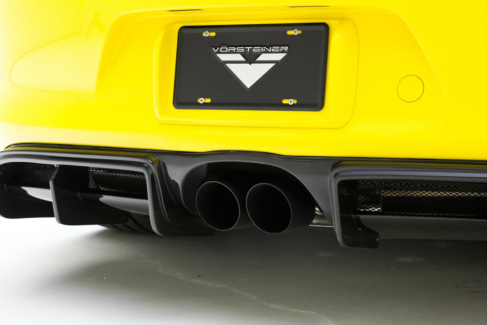 vorsteiner v cs aero rear diffuser for porsche 981 cayman gt4 3 4