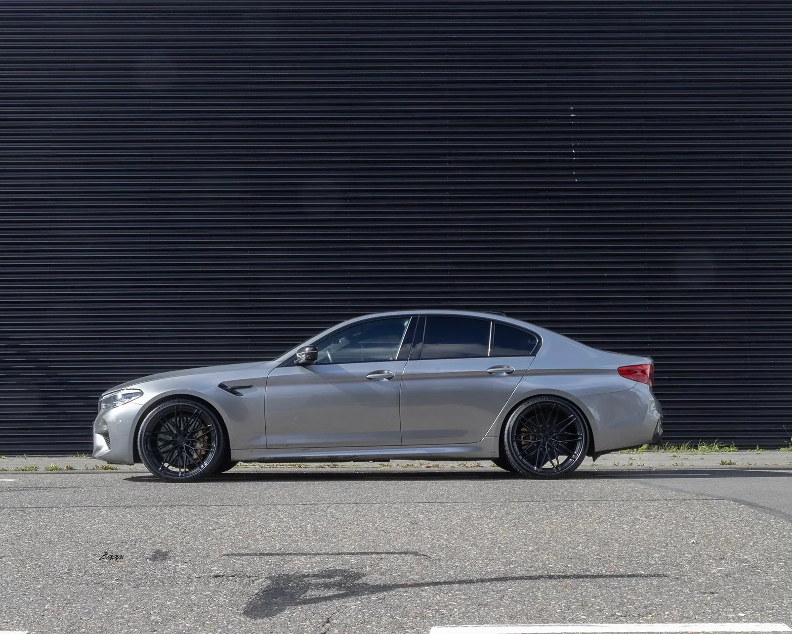 BMW F90 M5 with BC Forged EH675