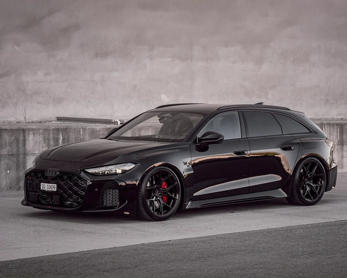 Audi RS5 Avant B10 with Vossen HF5 wheels and H&R lowering springs