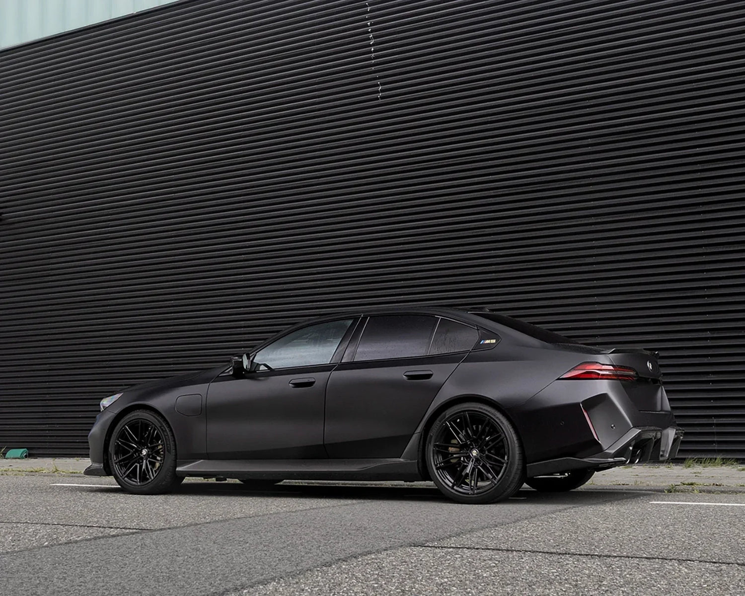 Black BMW M5 G90 with 3DDesign Carbon Aero & Akrapovič Exhaust