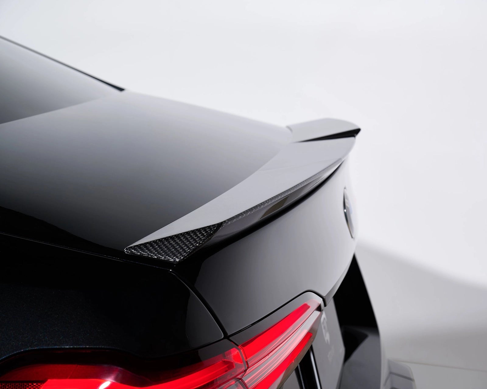 3DDesign rear spoiler installed on BMW M5 G90