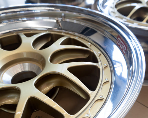 BBS E07 centerlock gold
