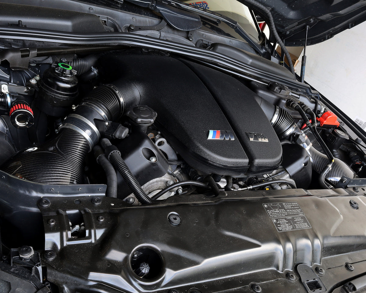 Eventuri intake installed on a BMW E60 M5, shown in the engine bay