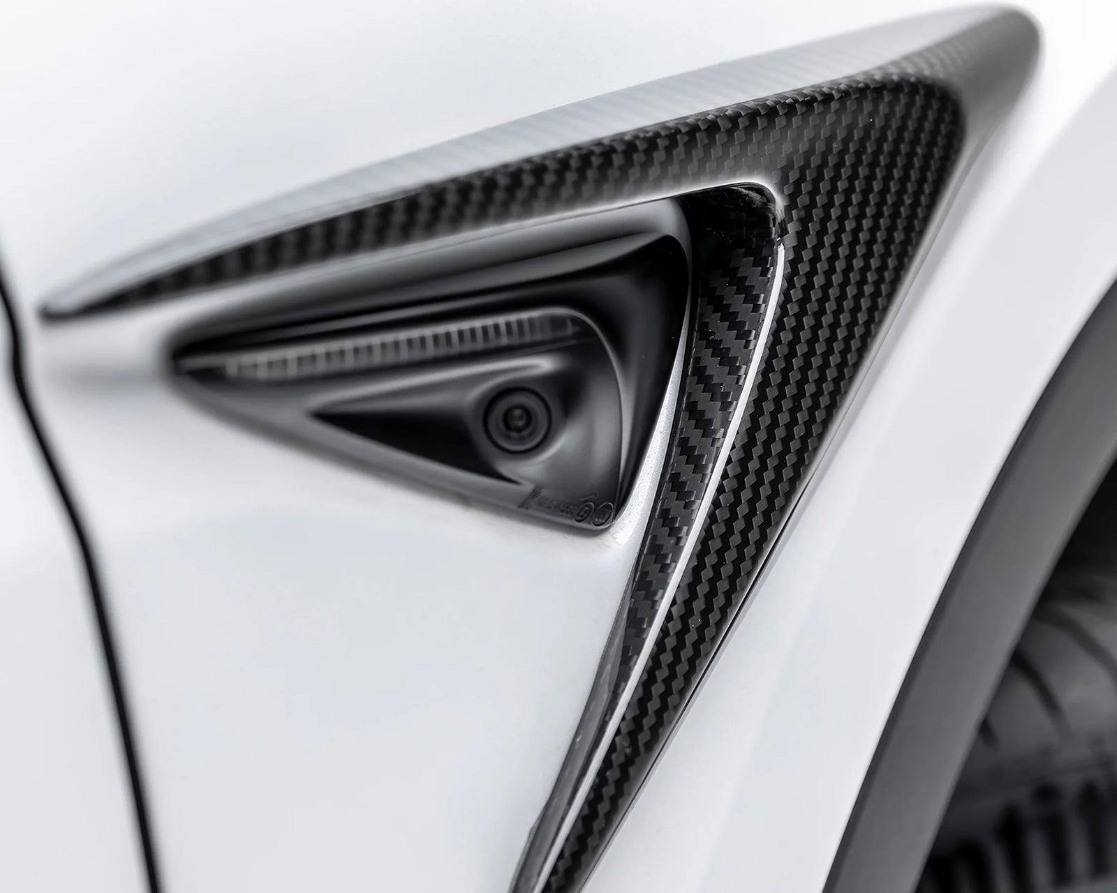 Vorsteiner Tesla Model Y Fender vents