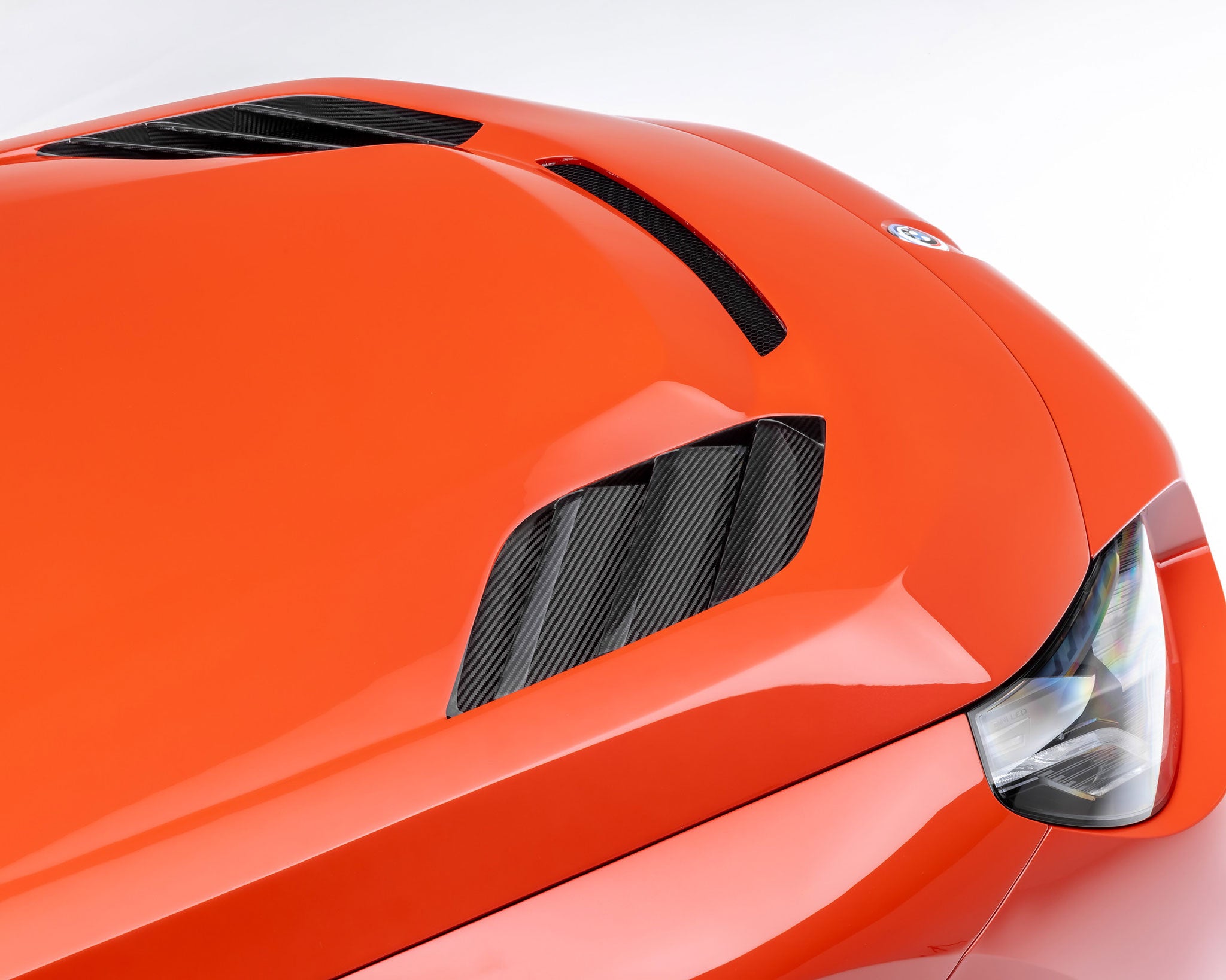 Vorsteiner BMW G87 M2 carbon hood detail air inlet