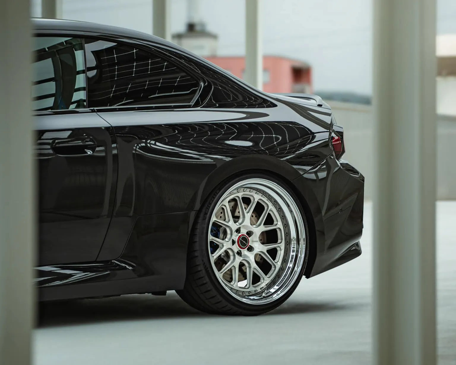 BMW M2 G87
Wheel Style / Config.
Brixton Forged TR08 Circuit+
Wheel Finish
Polished Lips with Brushed Faces
Wheel Size
Front: 20" / Rear: 21"