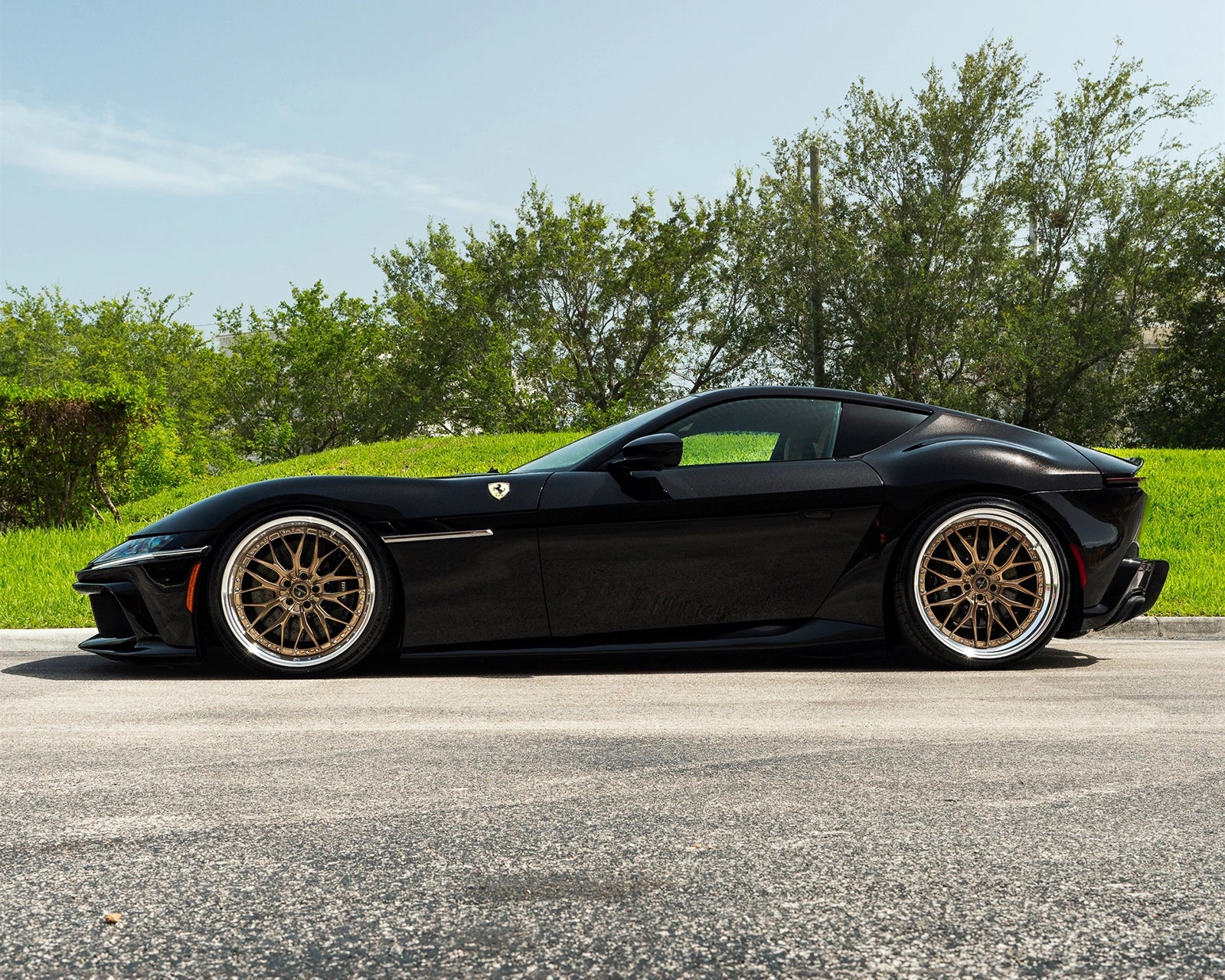 Ferrari 12Cilindri lowered on Novitec springs with ANRKY RETROSeries RS1 Classic wheels 21 inch front 22 inch rear
