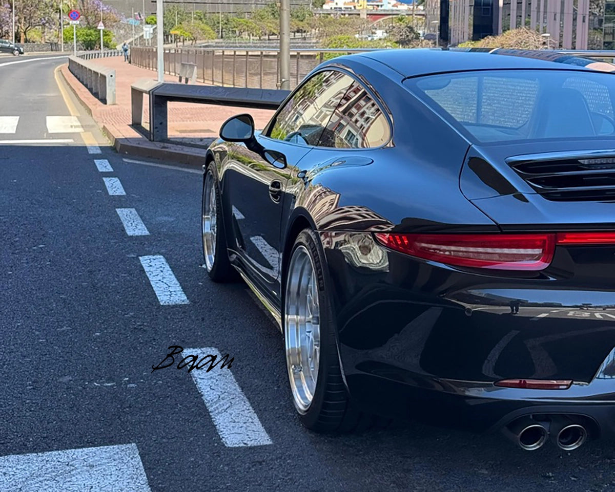 Porsche 991 side profile with BBS Le Mans LM471 and LM472 wheels