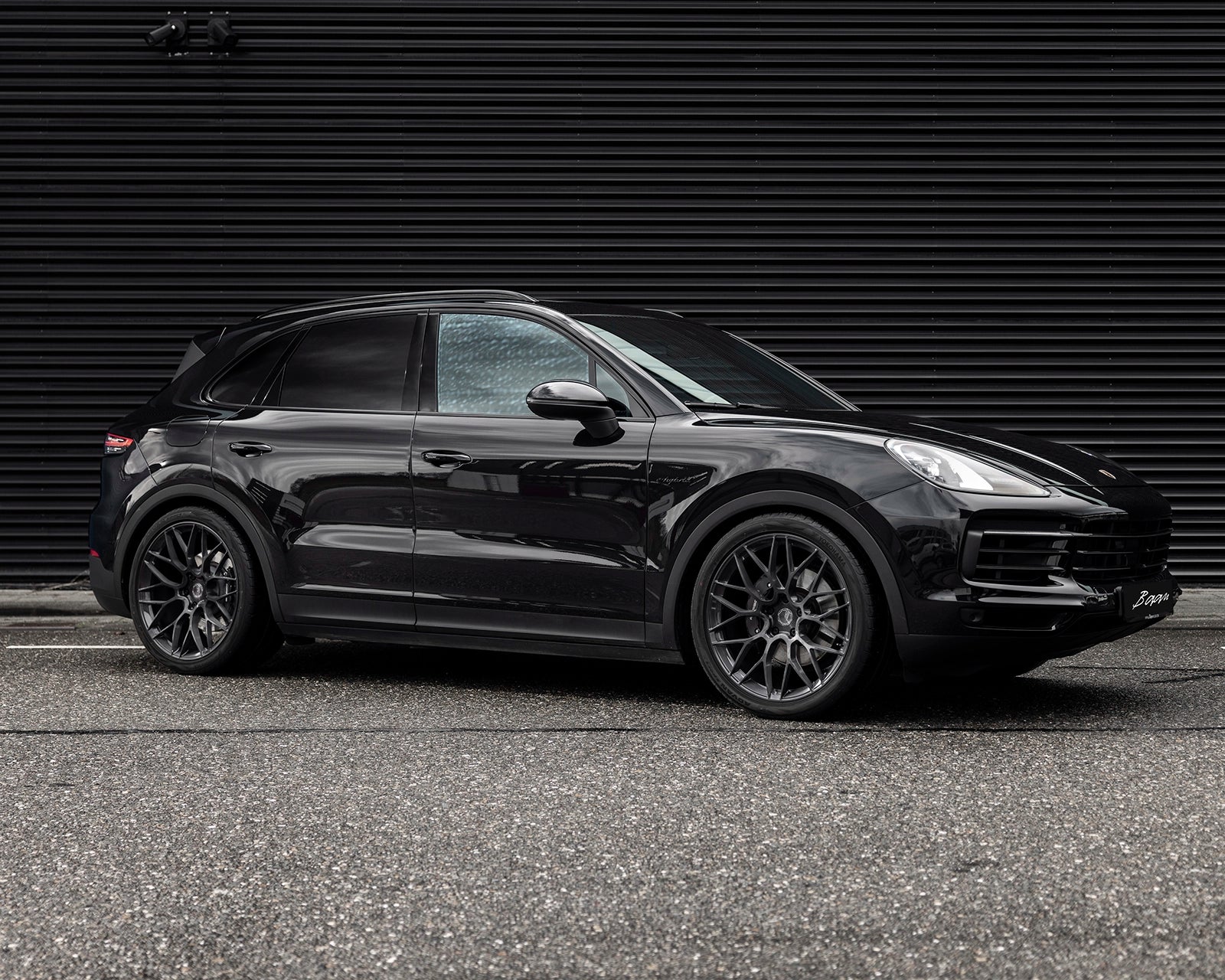 Porsche Cayenne E3 E-Hybrid front view on BC Forged KL52 22 inch wheels
