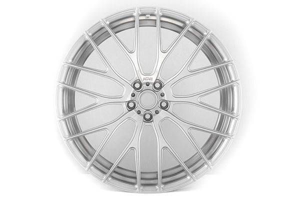 adv.1_wheels_adv10.01_m.