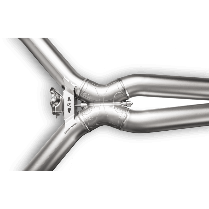 Akrapovic exhaust Mercedes C63 AMG Coup C205 Baan Velgen