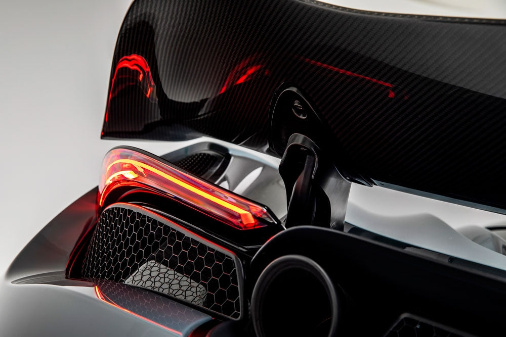 Vorsteiner Silverstone Edition Carbon Aero Active Rear Wing for McLare